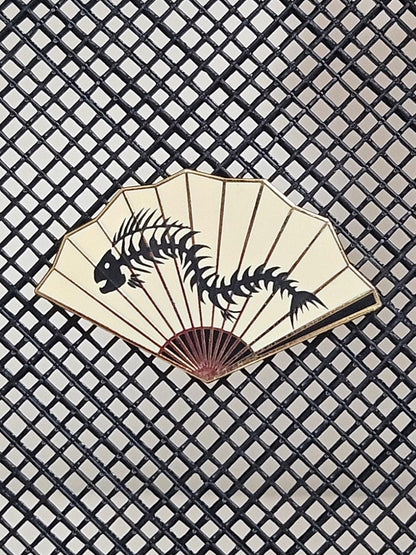 He Xuan fish filler fan enamel pin