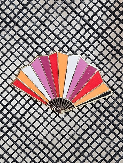 Lesbian pride fan filler enamel pin